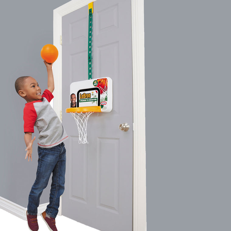 Lebron james little store tikes basketball hoop